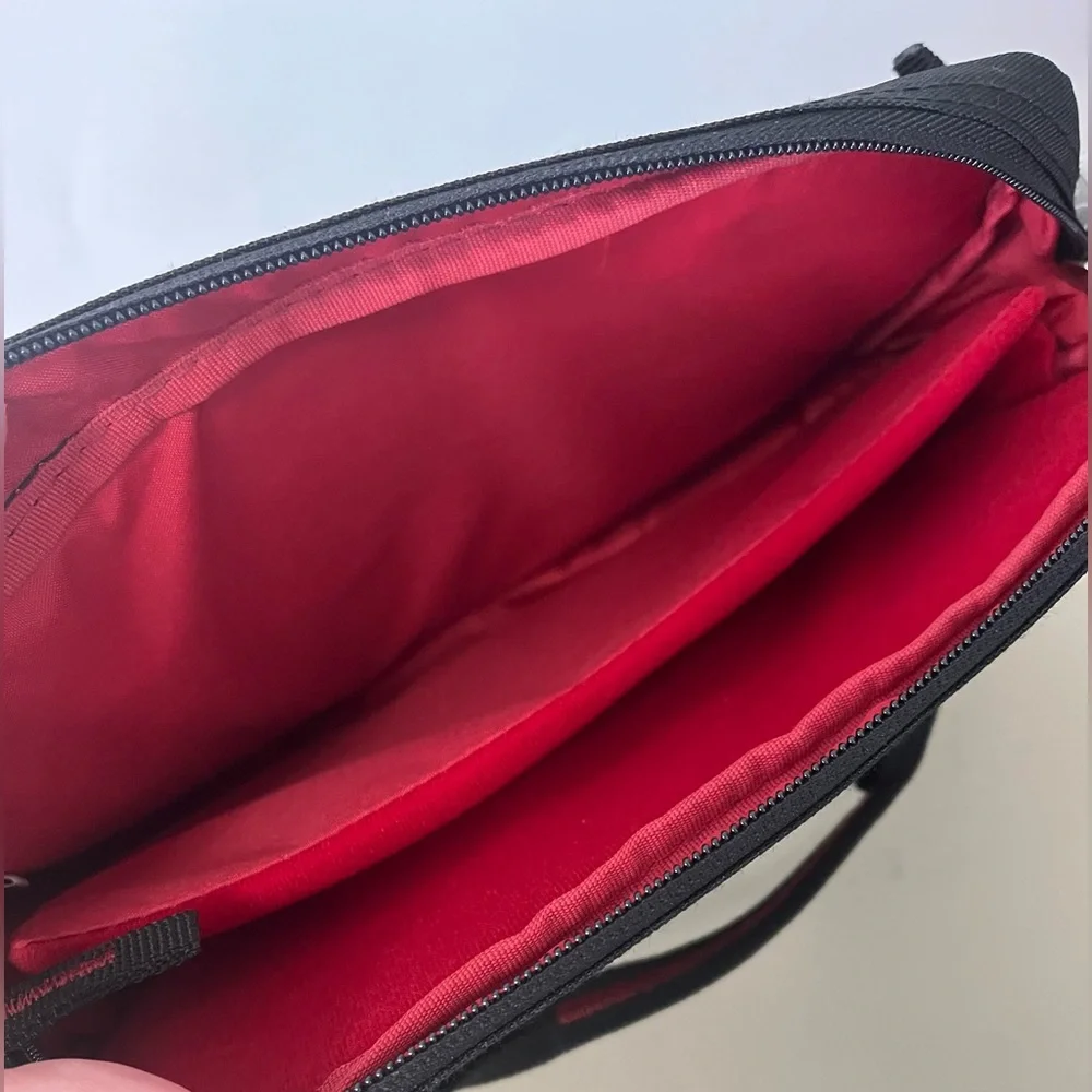Belkin Top Load messenger laptop bag